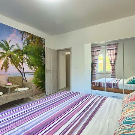 Apartment Amfiteatar Moris Pula Zewnętrze zdjęcie